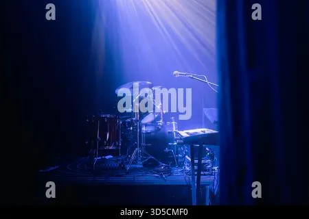 Thirty Minutes That Change Everything: The Quiet Business of Choosing an Opening Act