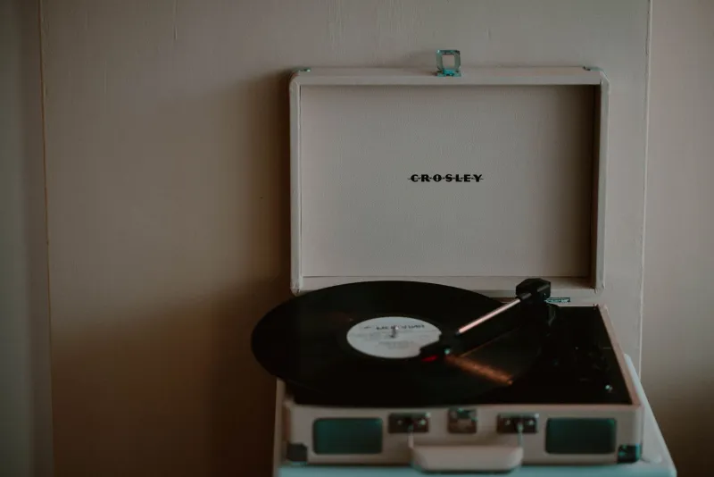 Vinyl in a Suitcase: The Unvarnished Economics of Being a UK Soul Artist in 2025